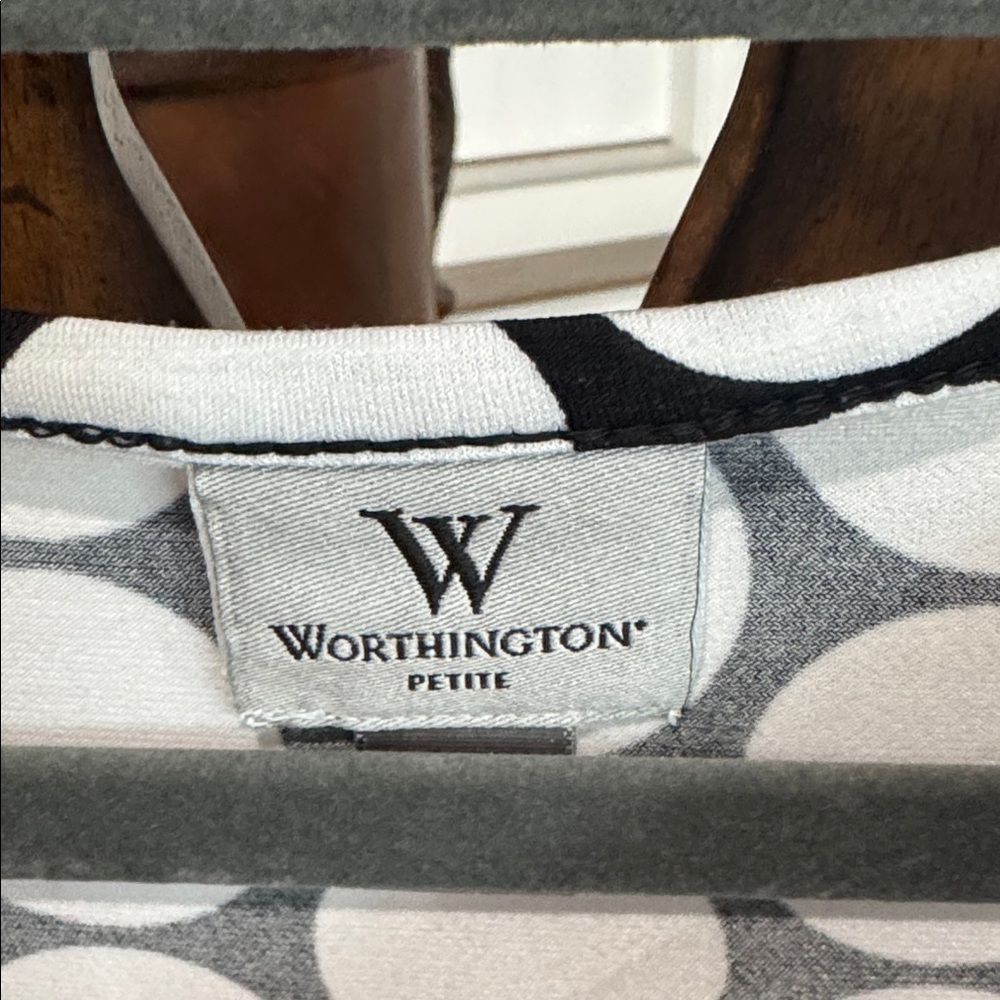 Worthington Black and White Circle Pattern Blouse - Picture 2 of 5